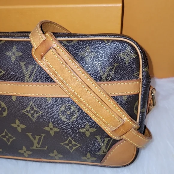 ❌️SOLD❌️Louis  Vuitton Trocadero 23  Crossbody Bag Monogram Canvas - Picture 11 of 12
